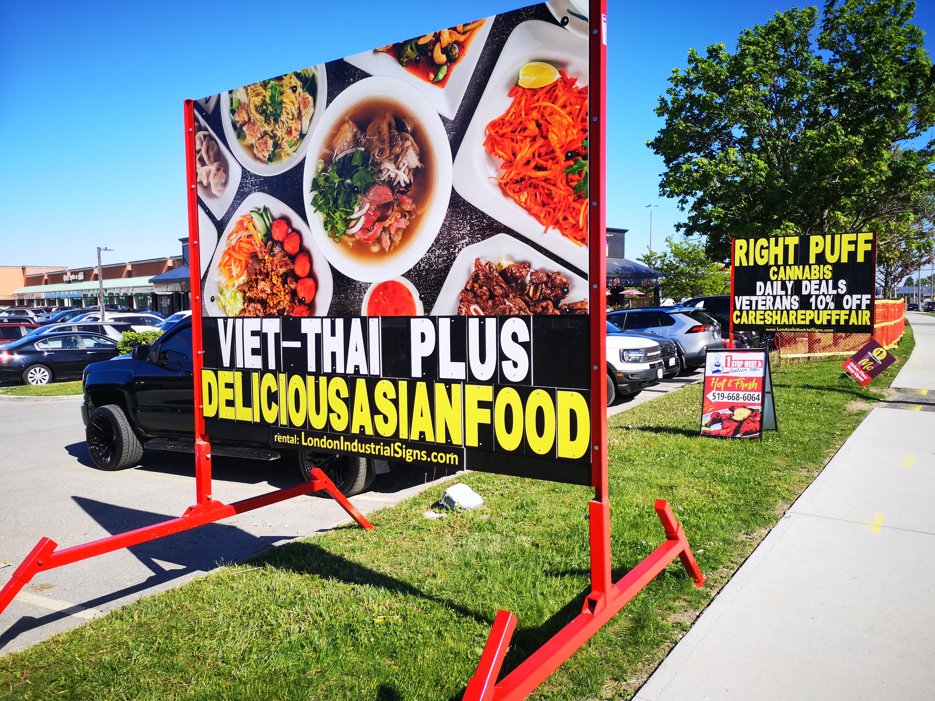 Mobile Sign Rental London Ontario - Read-o-graph Signs - Portable Advertising Signs